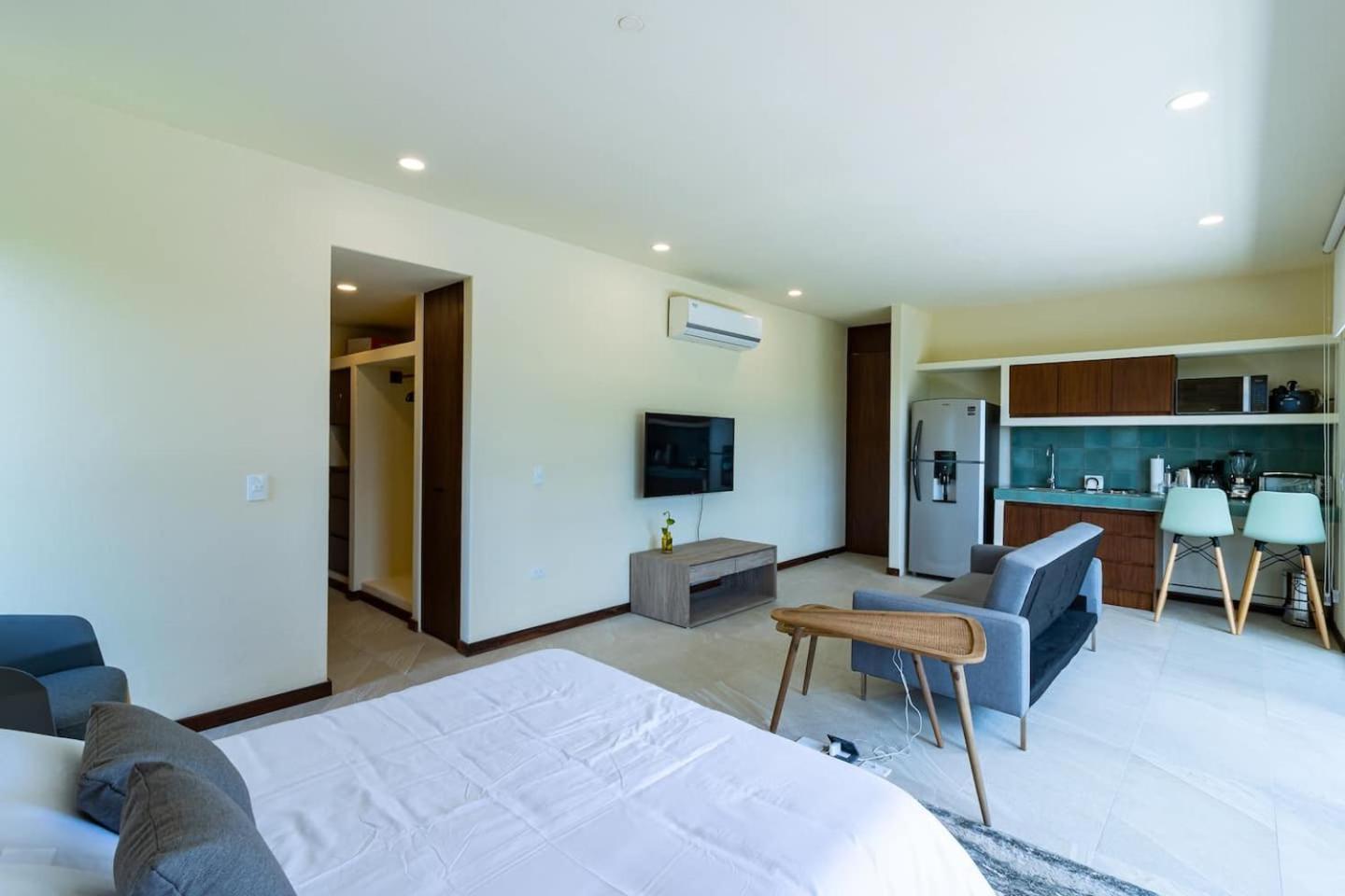 Hotel Pool View Loft Steps From The Ocean In Punta Cocos - C101 Isla Holbox Exteriér fotografie