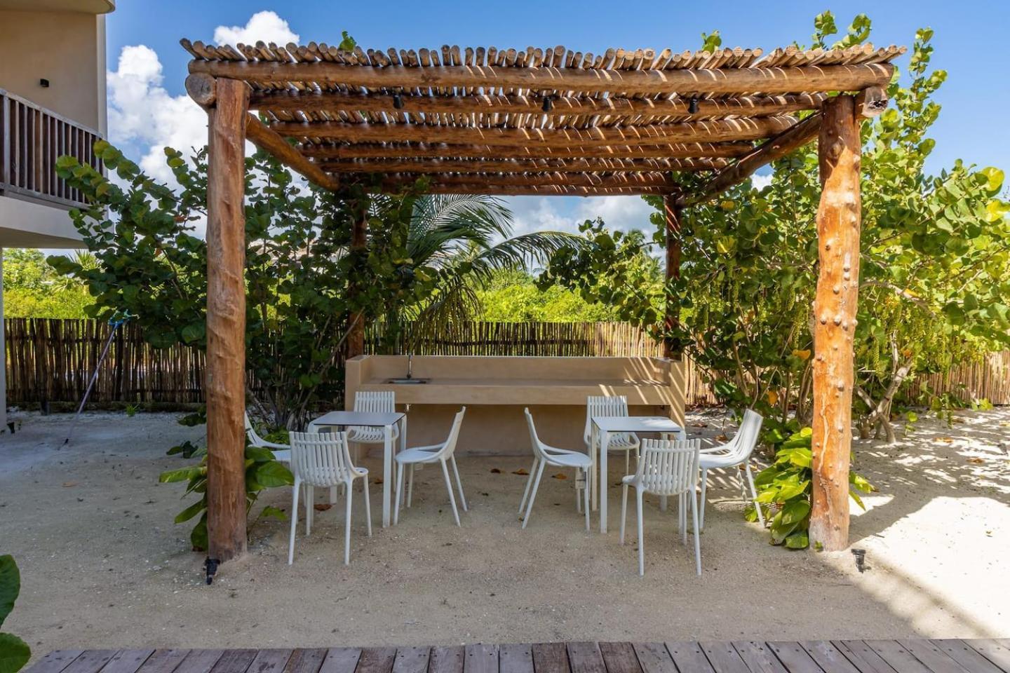 Hotel Pool View Loft Steps From The Ocean In Punta Cocos - C101 Isla Holbox Exteriér fotografie